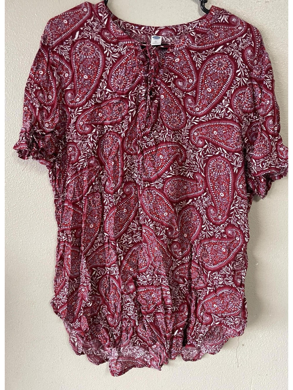 Old Navy XL peasant blouse red floral Paisley, short sleeve Somewhat Sheer